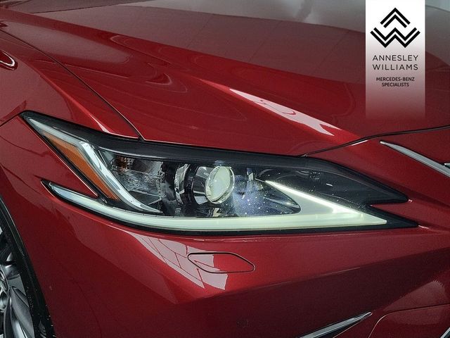 Image for 2021 Lexus ES 300h ES300H Dynamic