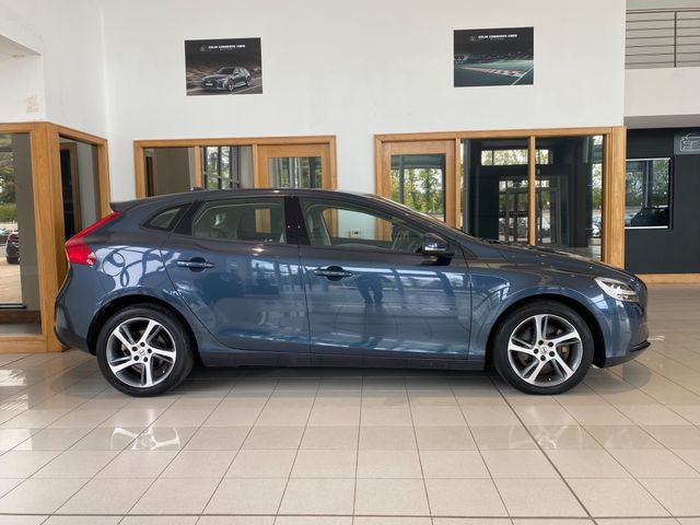 Image for 2016 Volvo V40 D4 Momentum Auto 