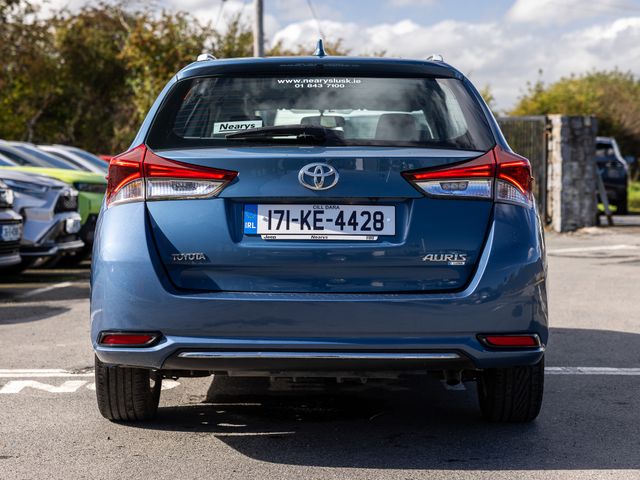 Image for 2017 Toyota Auris 1.4 D4D Luna TS 4DR