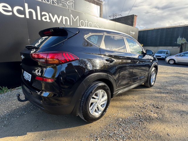 Image for 2019 Hyundai Tucson 1.6 CRDI COMFORT COMMERCIAL // PRICE EXCL. VAT // 10/26 CVRT // STUNNING CONDITION // ONE OWNER // FULL SERVICE HISTORY // TIMING BELT/OIL PUMP BELT REPLACED // 