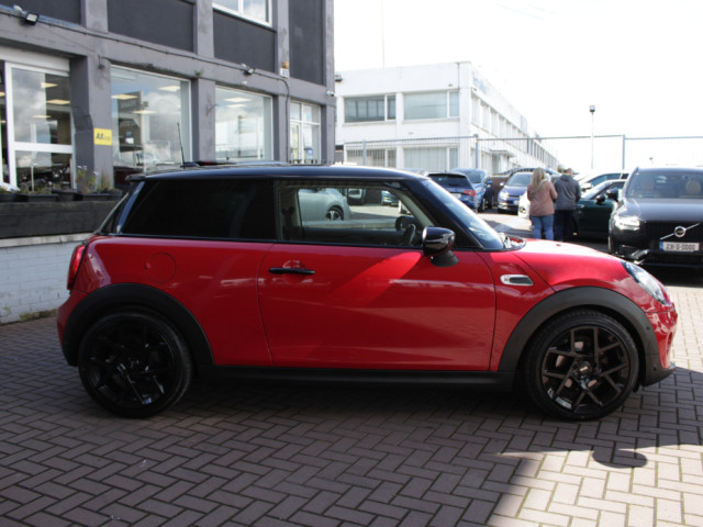 Image for 2021 Mini Cooper 1.5D COOPER 3DR SPORT HATCHBACK AUTO // STUNNING LOOKING CAR // BUY WITH CONFIDENCE AA AND SIMI APPROVED DEALER 2026 // FINANCE ARRANGED // ALL TRADE INS WELCOME //