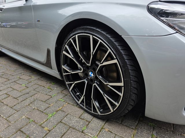 Image for 2016 BMW 7 Series 730D XDRIVE M-SPORT AUTO. FSH. FINANCE ARRANGED. SIMI. AA APPROVED.