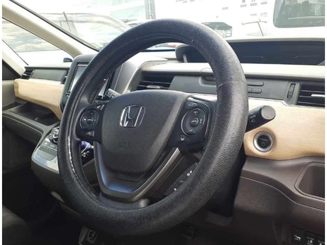 Image for 2018 Honda Freed 1.5 Petrol Hybrid G Honda Sensing