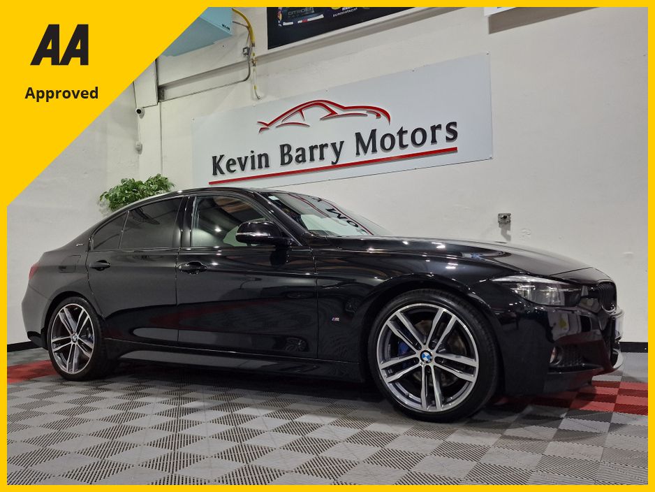 Image for 2018 BMW 3 Series 330E M SPORT SHADOW EDITION AUTOMATIC **TOP SPEC / 19" ALLOYS / CRUISE CONTROL / FRONT & REAR PARKING ASSIST / HARMAN KARDON PREMIUM SOUND / HEATED FRONT SEATS / SAT NAV / REAR SUN PROTECTION GLASS**