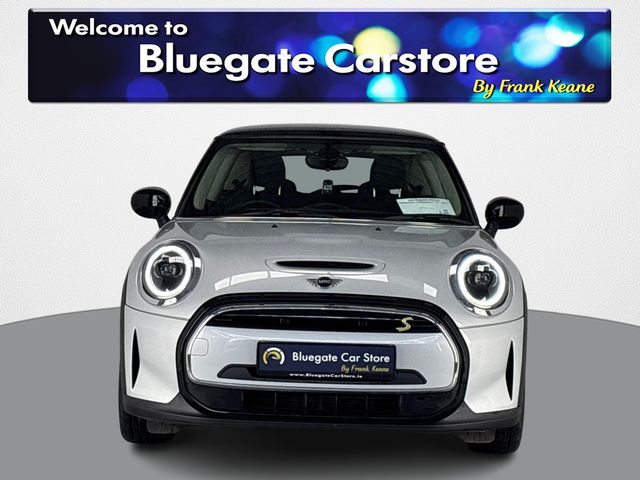 Image for 2022 Mini Cooper ELECTRIC LEVEL 1**DIGITAL DASH**KEYLESS START**DIGITAL MEDIA DISPLAY**ELCTRIC HANDBRAKE**CLOTH INTERIOR**ISOFIX**FINANCE ARRANGED**MULTIFUNCTIONAL STEERING WHEEL**FINANCE ARRANGED**