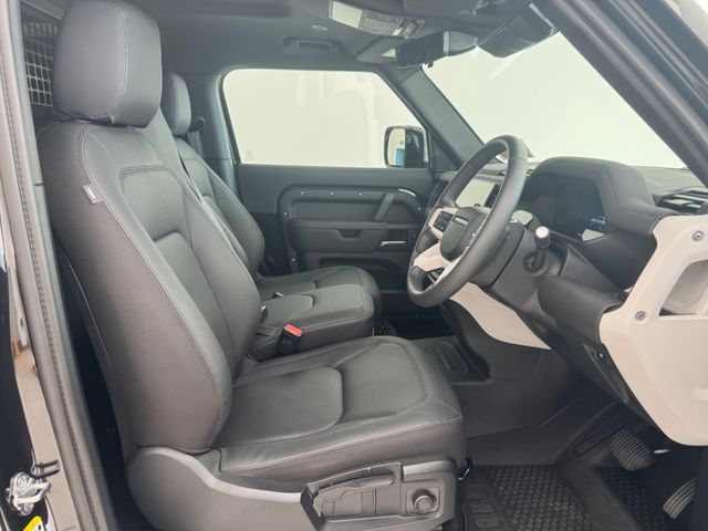 Image for 2026 Land Rover Defender 90 3.0D Hard Top S 3D