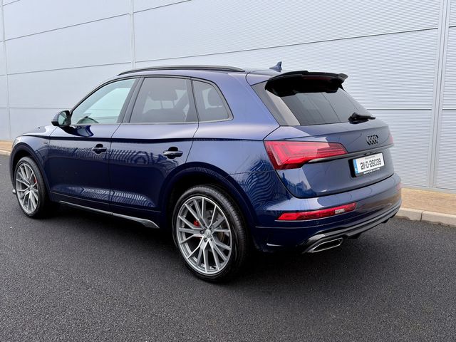 Image for 2021 Audi Q5 35 TDI S-T S Line Launch 5D