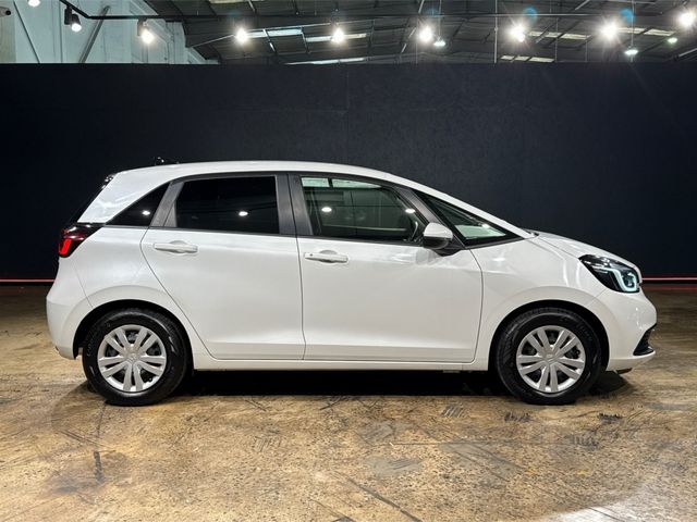 Image for 2024 Honda Fit 1.5 HYBRID AUTOMATIC - HOME EDITION - BLACK HALF LEATHER - CRUISE CONTROL - LED HEADLIGHTS - REAR CAMERA