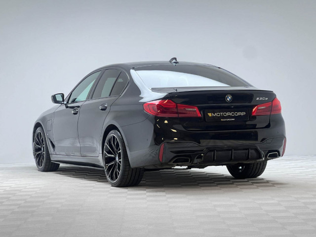 Image for 2020 BMW 5 Series 530E M SPORT