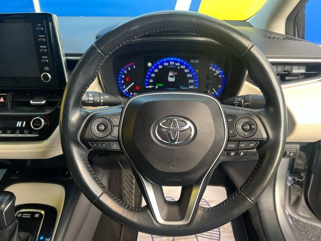 Image for 2021 Toyota Corolla LUNA SPORT 1.8 HYBRID // LEATHER HEATED SEATS // DIGITAL CLUSTER // DIAMOND CUT ALLOYS