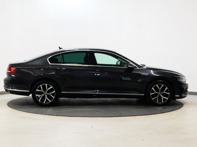 Image for 2021 Volkswagen Passat *8* GTE DSG