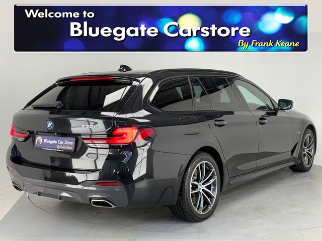 Image for 2023 BMW 5 Series 530E M SPORT AUTO **REVERSE CAMERA**ELECTRIC TAILGATE**PARKING SENSORS**APPLE CAR PLAY**MULTIFUNCTIONAL STEERING WHEEL**HEATED BROWN LEATHER INTERIOR**DUAL CLIMATE**DRIVE MODES**CRUISE CONTROL**
