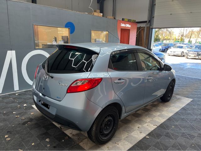 Image for 2013 Mazda Demio 2013 MAZDA DEMIO 1.3 AUTOMATIC / REVERSE CAMERA / APPLE ARPLAY AND MORE