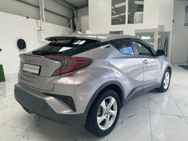 Image for 2022 Toyota C-HR 1.8 HYBRID SOL