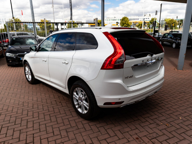 Image for 2016 Volvo XC60 2.0D4 SE LUXURY DELUXE 5DR ESTATE AUTOMATIC // MINT CONDITION WITH ONLY 98, 000 KMS // BUY WITH CONFIDENCE AA AND SIMI APPROVED DEALER 2025 // FINANCE ARRANGED // ALL TRADE INS WELCOME // 