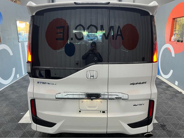 Image for 2021 Honda Stepwagon €30950! 2021 HONDA STEPWAGON 7 SEATER AUTOMATIC G SENSING 2.0 AUTOMATIC / REVERSE CAMERA / CRUISE CONTROL / AUTOMATIC DOORS 