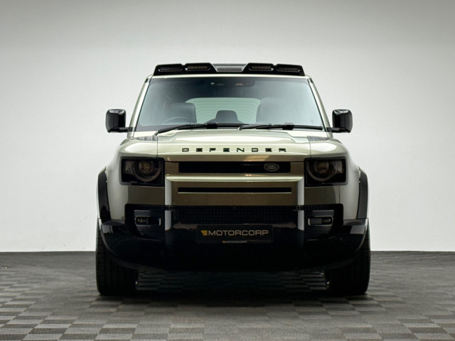 Image for 2025 Land Rover Defender HSE X-DYNAMIC 2.0 PHEV *HUGE SPEC*