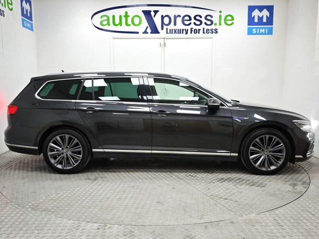 Image for 2020 Volkswagen Passat 1.4 TSI GTE Advance Estate Automatic