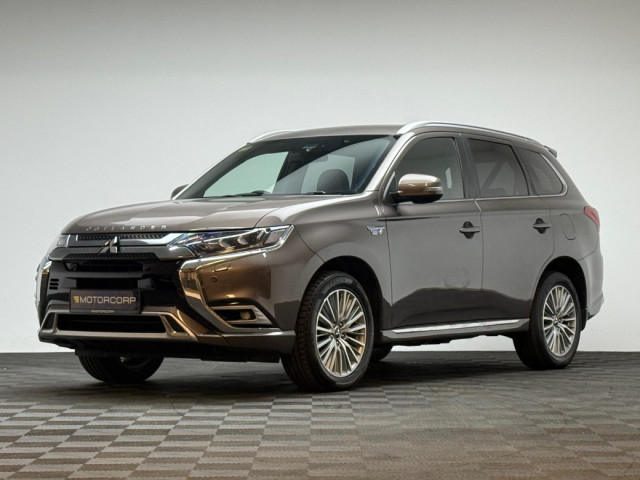 Image for 2019 Mitsubishi Outlander INSTYLE 2.4 PHEV AUTO