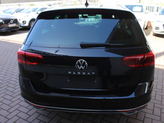 Image for 2023 Volkswagen Passat 2.0TDI 150BHP R-LINE (PAN ROOF) 5DR ESTATE AUTO // 1 OWNER WITH ONLY 77, 000 KM'S // BUY WITH CONFIDENCE AA AND SIMI APPROVED DEALER 2026 // FINANCE ARRANGED // ALL TRADE INS WELCOME // 