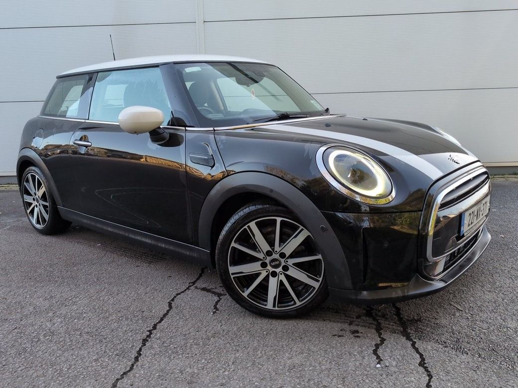 Image for 2022 Mini Cooper Cooper Classic 2 6sp 3dr