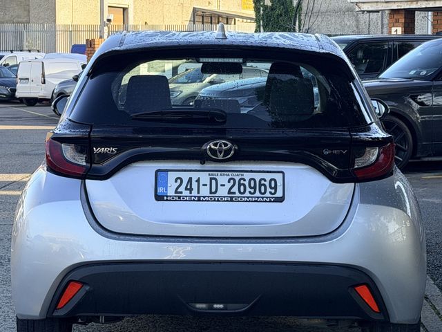 Image for 2024 Toyota Yaris Hybrid 1.5 Luna