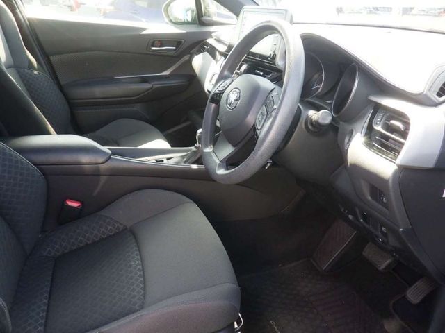 Image for 2023 Toyota C-HR 1.8 HYBRID AUTOMATIC SUV - FACTORY ALLOYS - REAR CAMERA/PARKING RADAR