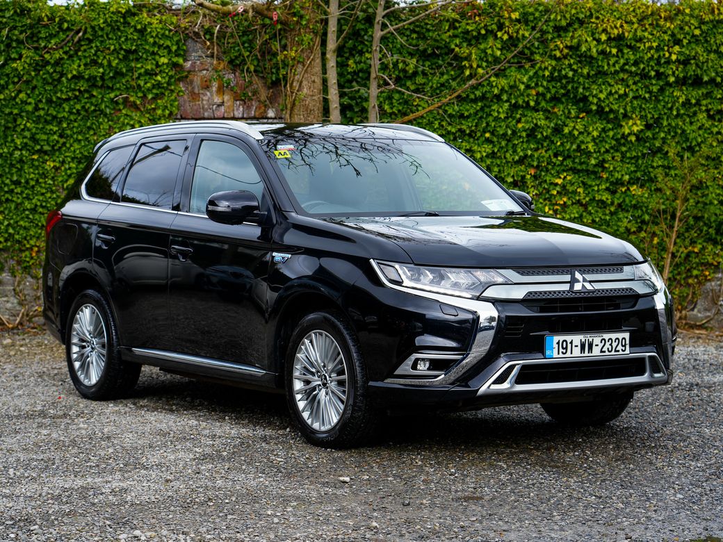 Image for 2019 Mitsubishi Outlander 2.4 Litre Petrol Plug In Hybrid 