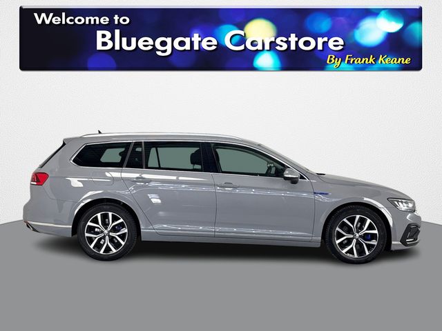 Image for 2023 Volkswagen Passat GTE S-A DSG ESTATE**BLACK LEATHER INTERIOR**FRONT HEATED SEATS**TOUCH SCREEN MEDIA DISPLAY**PARKING SENSORS**APPLE CARPLAY**ISOFIX**FINANCE ARRANGED**