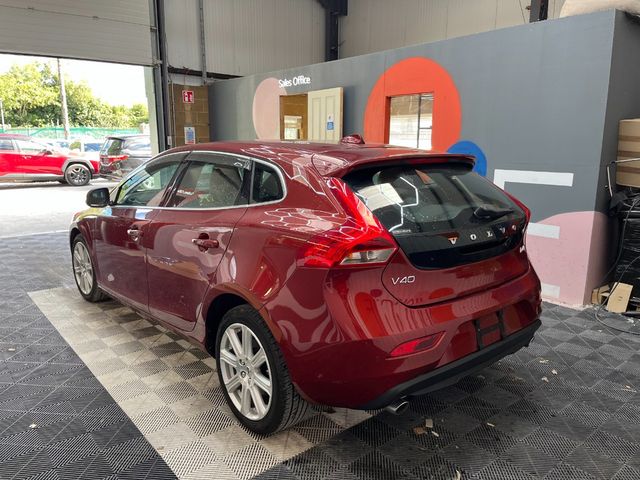 Image for 2017 Volvo V40 2017 VOLVO V40 D4 2.0 AUTOMATIC / CRUISE CONTROL / PARKING CAMERA / ELECTRIC MEMORY & HEATED SEATS / PADDLE SHIFTERS AND MORE