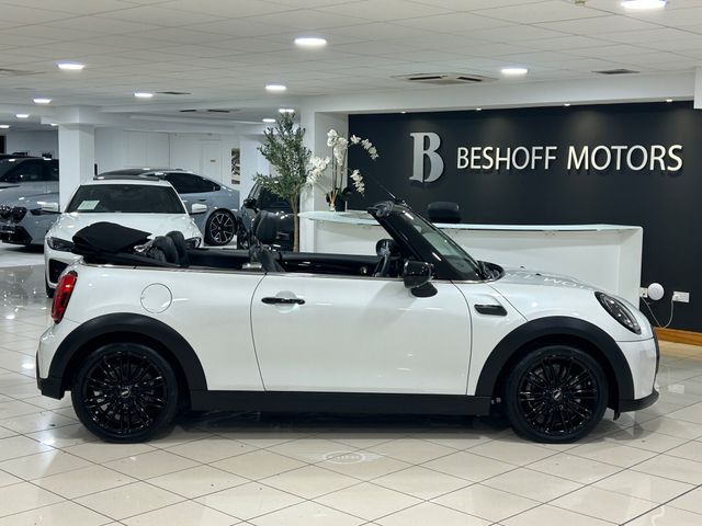 Image for 2024 Mini Convertible 1.5 EXCLUSIVE AUTO=ONLY 6000 MILES//HUGE SPEC//AS NEW=1 OWNER IRISH CAR & JUST SERVICED=TAILORED FINANCE PACKAGES AVAILABLE=TRADE IN'S WELCOME
