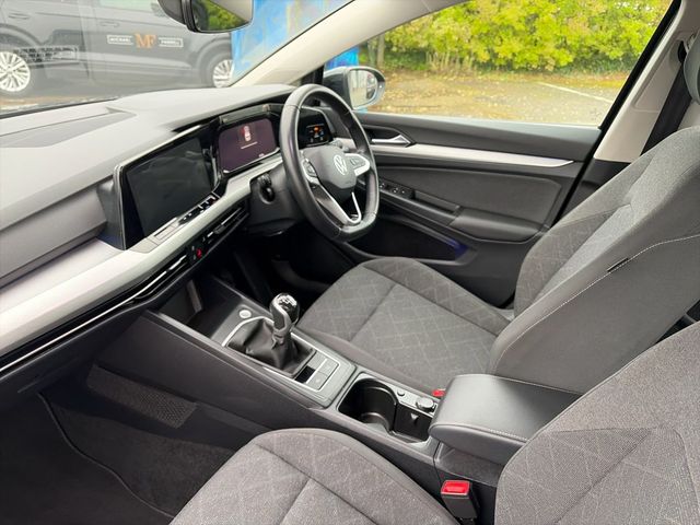 Image for 2024 Volkswagen Golf LIFE 2.0 TDI 115HP MANUAL