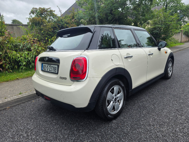 Image for 2016 Mini Cooper XS52 4DR