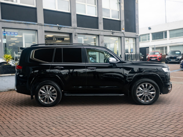 Image for 2023 Toyota Land Cruiser Amazon LANDCRUISER LC300 AMAZON 5DR SUV AUTOMATIC // WHAT A JEEP// VIEWING HIGHLY RECOMENDED // AS NEW CONDITION THROUGHOUT // FINANCE ARRANGED // ALL TRADE INS WELCOME // FINANCE ARRANAGED //
