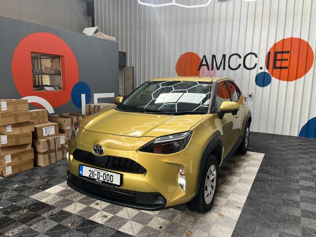 Image for 2021 Toyota Yaris Cross 2021 TOYOTA YARIS CROSS HYBRID Z 1.5 AUTOMATIC / CRUISE CONTROL / PARKING CAMERA AND MORE
