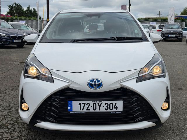 Image for 2017 Toyota Yaris Hybrid Luna