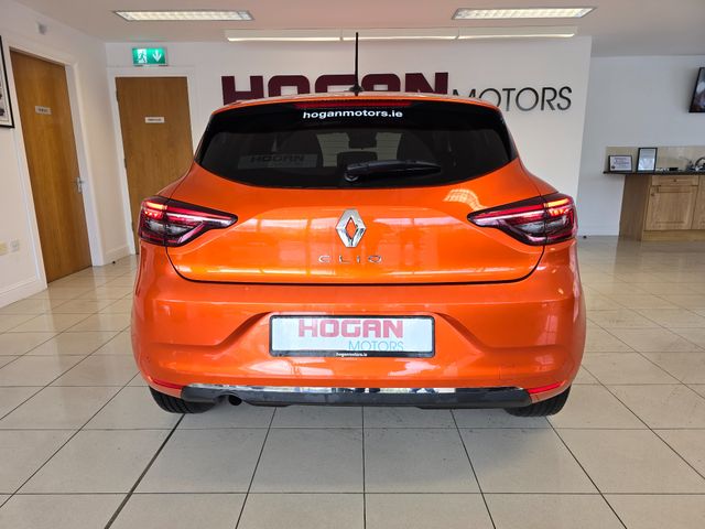 Image for 2021 Renault Clio Iconic TCE 100 5DR * Fabulous Spec * 