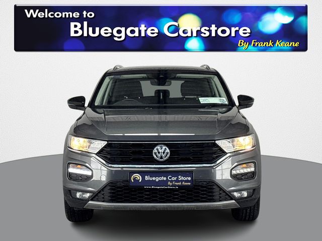 Image for 2018 Volkswagen T-Roc DESIGN 1.0 TSI MANUAL 115HP NEW NCT**MULTIFUNCTIONAL STEERING WHEEL**SEMI DIGITAL DASH**TOUCH SCREEN MEDIA DISPLAY**PARKING SENSORS**APPLE CARPLAY**DUAL CLIMATE CONTROL**BLACK CLOTH INTERIOR**