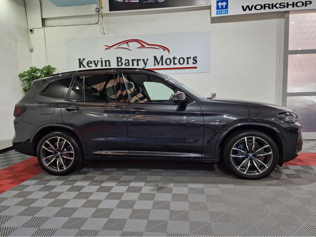 Image for 2022 BMW X3 30E M SPORT (PRO PACK) X-DRIVE AUTOMATIC **ONE OWNER / TOP SPEC / 20" ALLOYS / APPLE CARPLAY / ADAPTIVE LED HEADLIGHTS / BMW M SEATBELTS / ELECTRIC BOOTLID / SAT NAV / 360 DEGREE PARKING CAMERA**