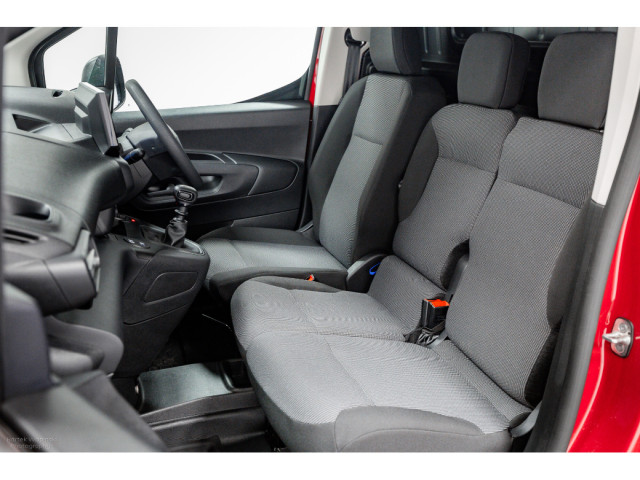 Image for 2025 Citroen Berlingo LX PLUS 1.5 Diesel 100HP 650kg, Upgraded alloy wheels - €26, 990 inc Vat