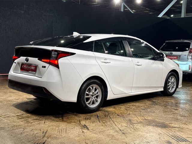 Image for 2022 Toyota Prius 1.8 HYBRID - AUTOMATIC - ALLOY WHEELS - MULTI FUNCTION STEERING WHEEL - CRUISE CONTROL - REVERSE CAMERA 