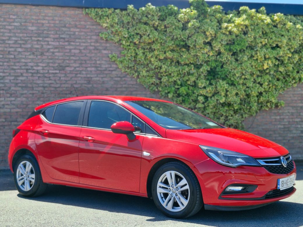 Image for 2018 Vauxhall Astra 1.6 CDTI DESIGN FINANCE AVAILABLE