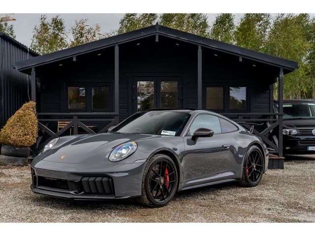 Image for 2025 Porsche 911 4 GTS