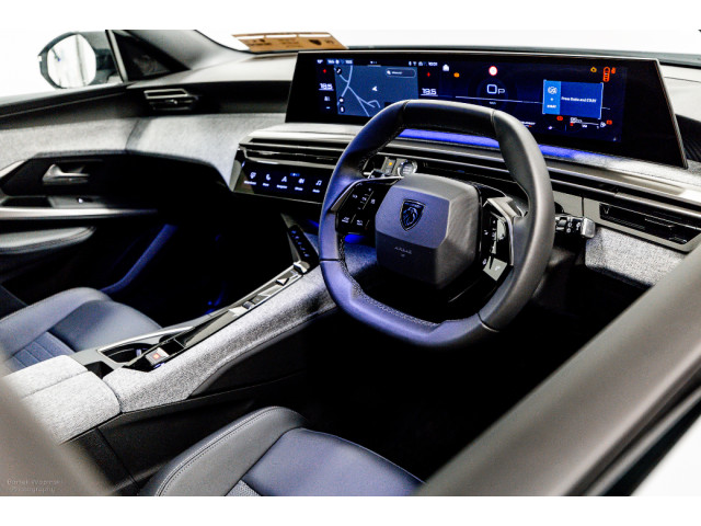 Image for 2025 Peugeot 5008 Allure HYBRID Auto 145HP - 7 Seats