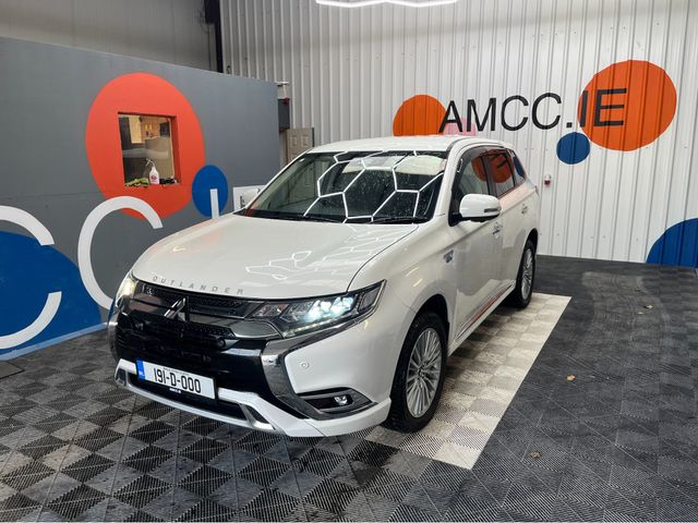 Image for 2019 Mitsubishi Outlander 2019 MITSUBISHI OUTLANDER PHEV 2.4L HYBRID / 64K KMS / ADAPTIVE CRUISE CONTROL, HEATED SEATS, REVERSE CAMERA & MORE