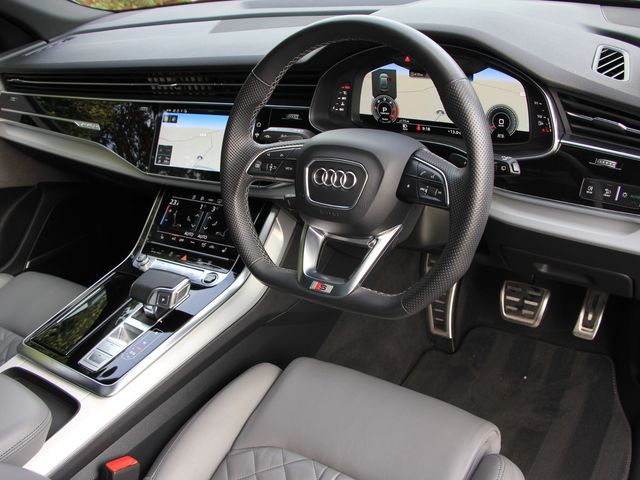 Image for 2020 Audi Q8 50 TDI 286HP Black Edition 