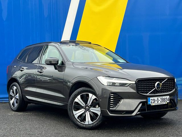Image for 2023 Volvo XC60 T6 PLUS DARK AWD 2.0 HYBRID // OPENING PAN ROOF // LEATHER INTERIOR // 360 PARKING CAMERAS