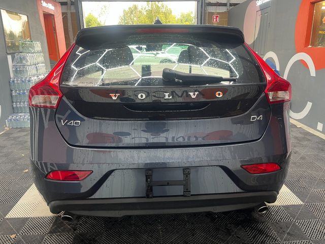 Image for 2018 Volvo V40 2018 VOLVO V40 D4 DYNAMIC EDITION 2.0 AUTOMATIC / CRUISE CONTROL / PARKING CAMERA / ELECTRIC MEMORY & HEATED SEATS / PADDLE SHIFTERS AND MORE