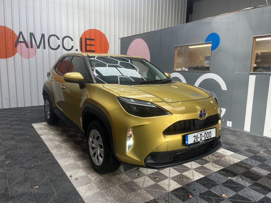Image for 2021 Toyota Yaris Cross 2021 TOYOTA YARIS CROSS HYBRID Z 1.5 AUTOMATIC / CRUISE CONTROL / PARKING CAMERA AND MORE