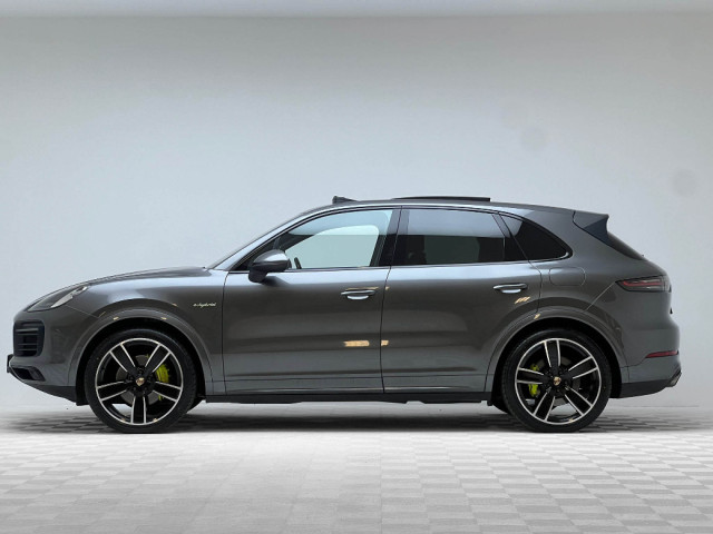 Image for 2020 Porsche Cayenne 3.0 V6 E-hybrid